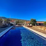 Exquisite Rural House With Garden, Pool And Sea Views