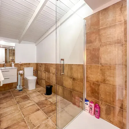 Exquisite Rural House With Garden, Pool And Sea Views *