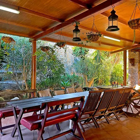 Exquisite Rural House With Garden, Pool And Sea Views Arico Viejo