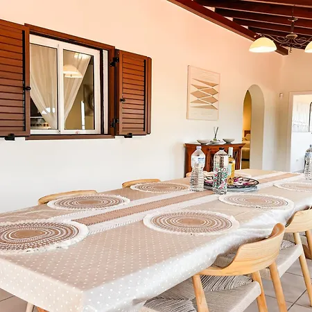 Exquisite Rural House With Garden, Pool And Sea Views * Arico Viejo