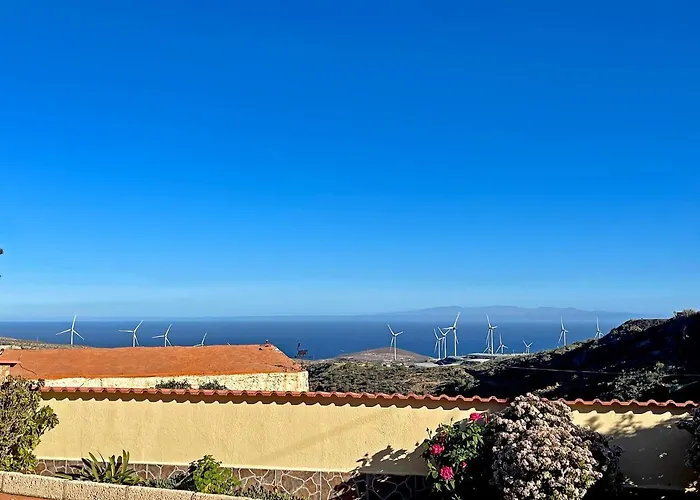 Exquisite Rural House With Garden, Pool And Sea Views Domek alpejski Arico Viejo