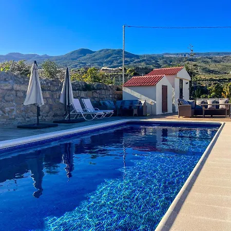 샬레 Exquisite Rural House With Garden, Pool And Sea Views