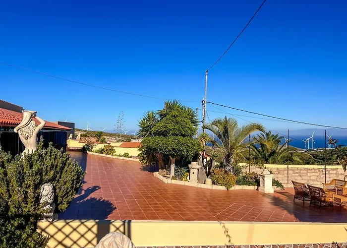 Exquisite Rural House With Garden, Pool And Sea Views *