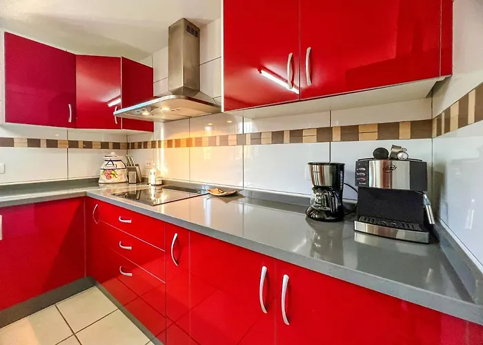 Exquisite Rural House With Garden, Pool And Sea Views Arico Viejo