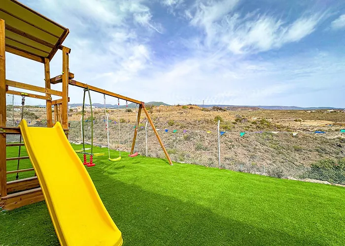 Chalet Exquisite Rural House With Garden, Pool And Sea Views Arico Viejo