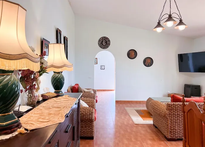 Exquisite Rural House With Garden, Pool And Sea Views * Arico Viejo