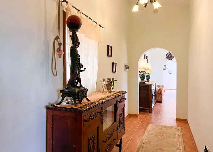 Exquisite Rural House With Garden, Pool And Sea Views Arico Viejo