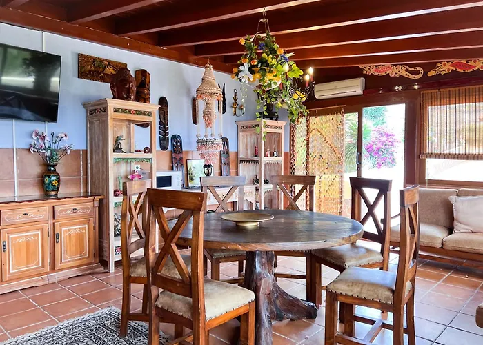 木屋 Exquisite Rural House With Garden, Pool And Sea Views