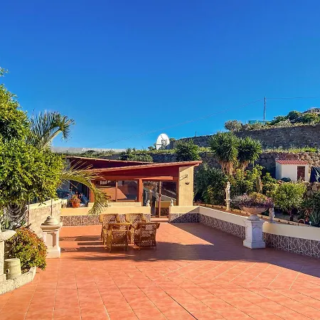 Exquisite Rural House With Garden, Pool And Sea Views Domek alpejski