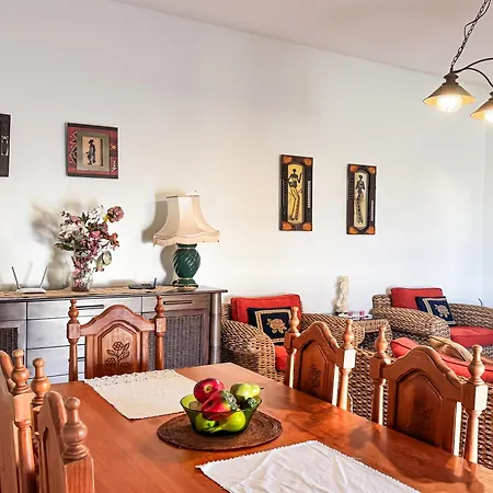 Exquisite Rural House With Garden, Pool And Sea Views Domek alpejski